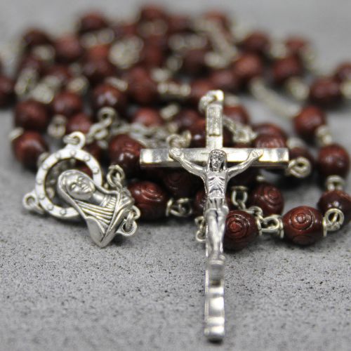 22 Inch Men&#39;s Rosary with Carved Wood Beads, Natural