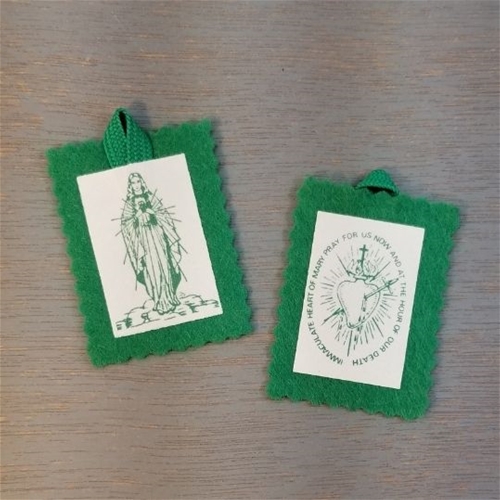 Green Scapular Badge with Pamphlet